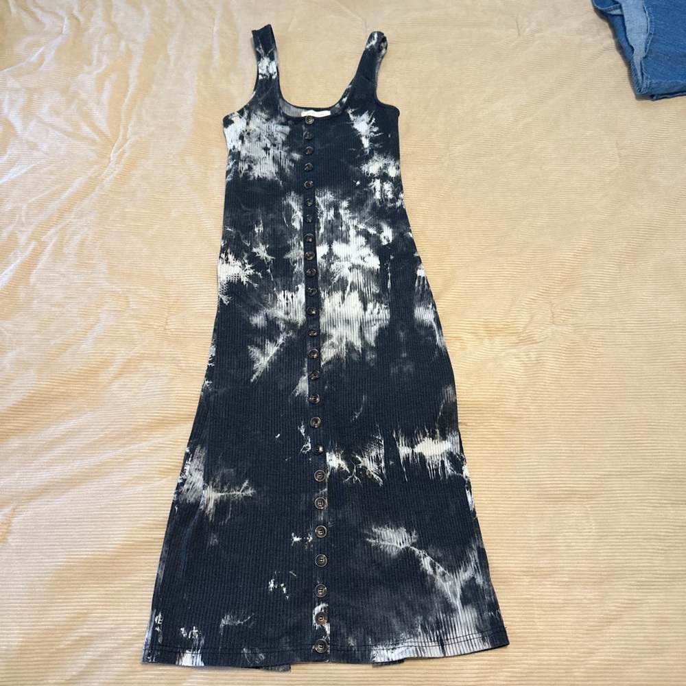 Gilded Intent Black and White Tie-Dye Midi Dress